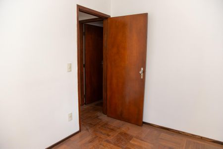 Casa à venda com 200m², 3 quartos e 4 vagasQuarto 2
