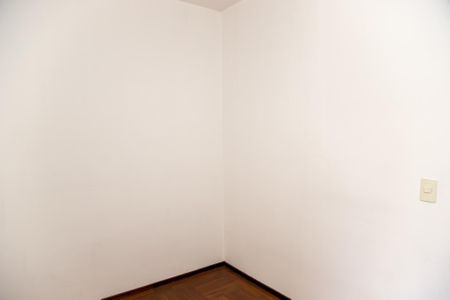 Casa à venda com 200m², 3 quartos e 4 vagasQuarto 2