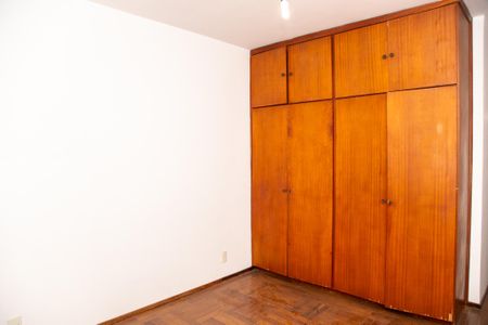 Casa à venda com 200m², 3 quartos e 4 vagasQuarto 3