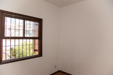 Casa à venda com 200m², 3 quartos e 4 vagasQuarto 2