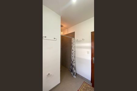 Casa à venda com 200m², 3 quartos e 4 vagasBanheiro 1