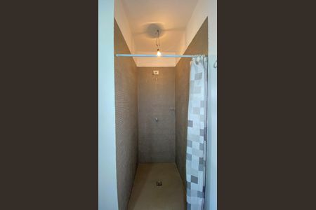 Casa à venda com 200m², 3 quartos e 4 vagasBanheiro 1