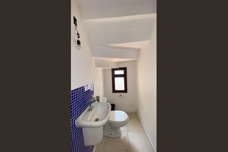 Casa à venda com 200m², 3 quartos e 4 vagasLavabo