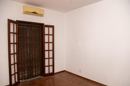 Casa à venda com 200m², 3 quartos e 4 vagasQuarto 3