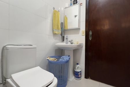 Banheiro de casa à venda com 2 quartos, 105m² em Jardim Vila Galvao, Guarulhos