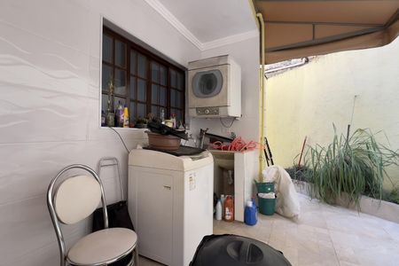 Casa à venda com 105m², 2 quartos e 2 vagasÁrea de Serviço