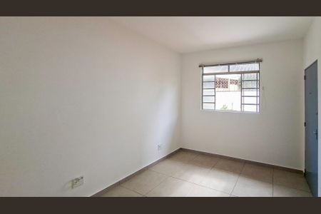 Sala de apartamento para alugar com 2 quartos, 48m² em Sagrada Família, Belo Horizonte