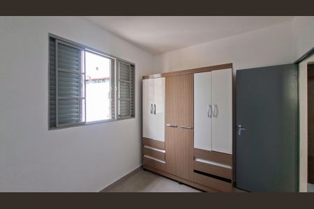Quarto 2 de apartamento para alugar com 2 quartos, 48m² em Sagrada Família, Belo Horizonte