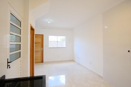 Cozinha de casa de condomínio para alugar com 2 quartos, 60m² em Penha de França, São Paulo