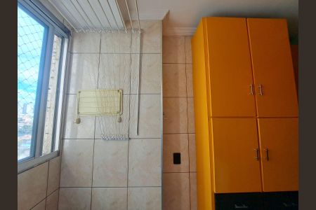 Apartamento para alugar com 46m², 2 quartos e 1 vagaÁrea de Serviço