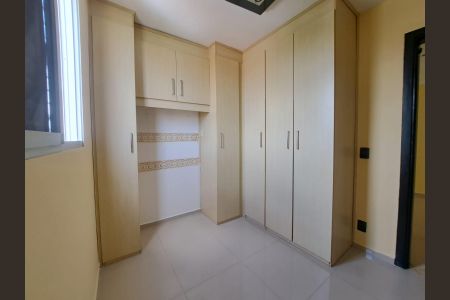 Quarto 1 de apartamento para alugar com 2 quartos, 46m² em Cidade das Flores, Osasco