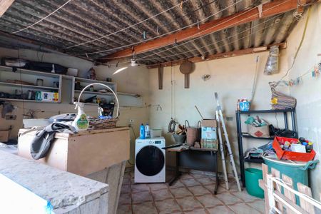 Casa à venda com 397m², 4 quartos e 6 vagasLavanderia