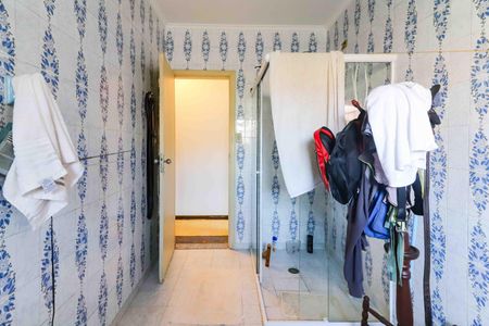 Casa à venda com 397m², 4 quartos e 6 vagasBanheiro