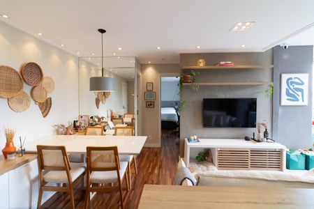 Apartamento à venda com 61m², 2 quartos e 1 vagaSala