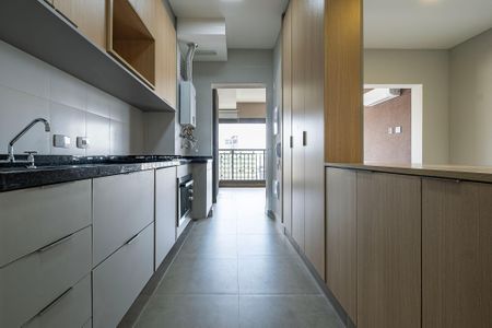 Sala/Cozinha de apartamento para alugar com 2 quartos, 80m² em Pinheiros, São Paulo