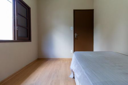 Casa à venda com 132m², 3 quartos e 2 vagasQuarto 2