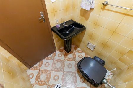 Casa à venda com 132m², 3 quartos e 2 vagasBanheiro 2