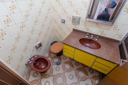 Casa à venda com 132m², 3 quartos e 2 vagasBanheiro 1