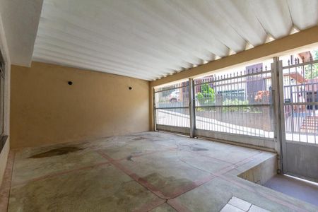 Casa à venda com 132m², 3 quartos e 2 vagasGaragem