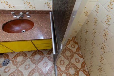 Casa à venda com 132m², 3 quartos e 2 vagasBanheiro 1