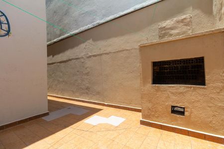 Casa à venda com 132m², 3 quartos e 2 vagasQuintal