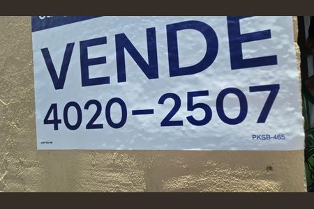 Casa à venda com 132m², 3 quartos e 2 vagasFachada - plaquinha