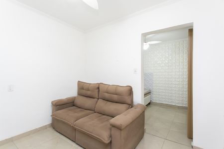 Casa à venda com 42m², 1 quarto e sem vaga Casa à venda com 42m², 1 quarto e sem vagaSala