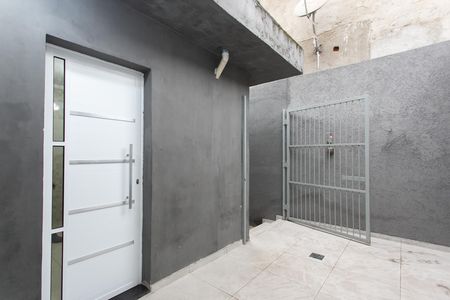 Casa à venda com 42m², 1 quarto e sem vaga Casa à venda com 42m², 1 quarto e sem vagaEntrada