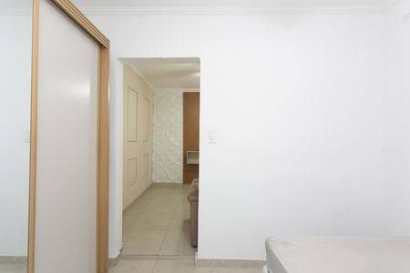 Casa à venda com 42m², 1 quarto e sem vaga Casa à venda com 42m², 1 quarto e sem vagaQuarto