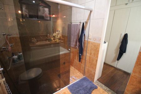 Casa à venda com 360m², 5 quartos e 3 vagasSuite Quarto 3