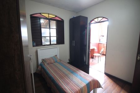 Casa à venda com 360m², 5 quartos e 3 vagasQuarto 5