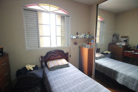 Casa à venda com 360m², 5 quartos e 3 vagasQuarto 4