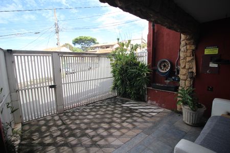 Casa à venda com 360m², 5 quartos e 3 vagasQuintal