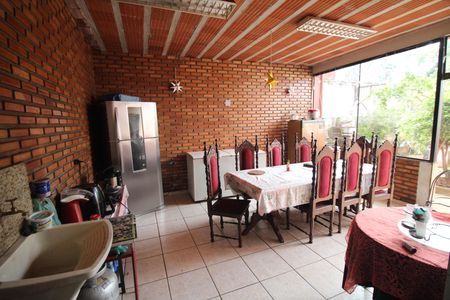 Casa à venda com 360m², 5 quartos e 3 vagasCozinha