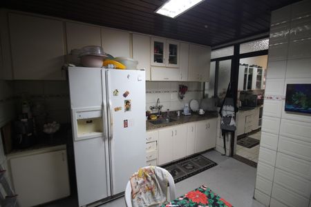 Casa à venda com 360m², 5 quartos e 3 vagasCozinha