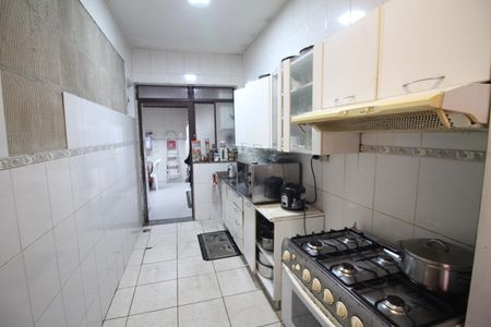 Casa à venda com 360m², 5 quartos e 3 vagasCozinha