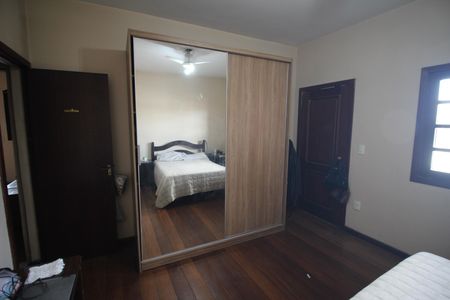 Casa à venda com 360m², 5 quartos e 3 vagasQuarto 3