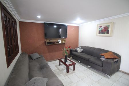 Sala 1 de casa para alugar com 5 quartos, 360m² em Conjunto Agua Branca, Contagem