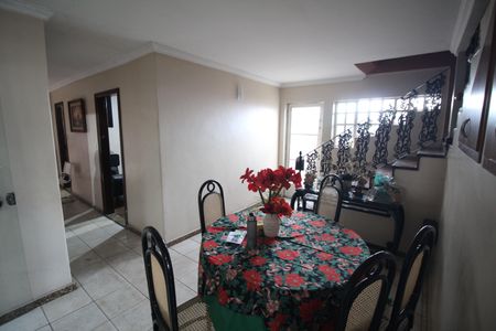 Casa à venda com 360m², 5 quartos e 3 vagasCopa