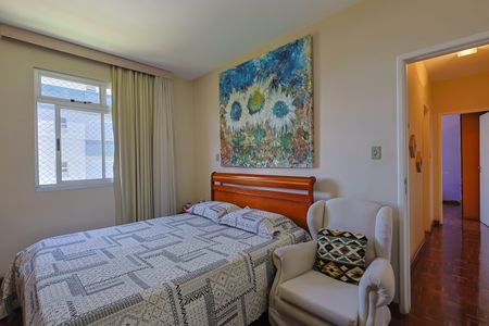 Apartamento à venda com 126m², 3 quartos e 2 vagas Apartamento à venda com 126m², 3 quartos e 2 vagasSuíte