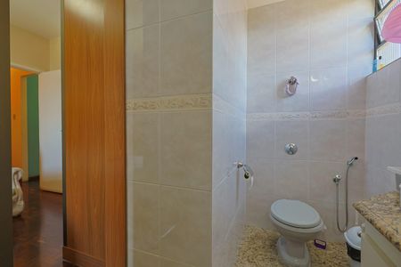 Apartamento à venda com 126m², 3 quartos e 2 vagas Apartamento à venda com 126m², 3 quartos e 2 vagasBanheiro da Suíte