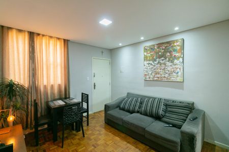 Apartamento à venda com 2 quartos, 47m² em São João Batista, Belo Horizonte