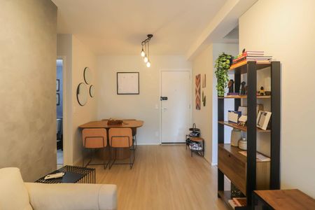 Sala de apartamento à venda com 2 quartos, 57m² em Ferreira, São Paulo