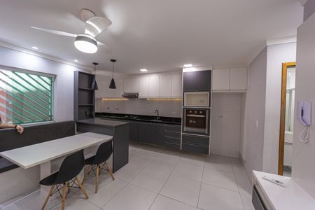 Apartamento para alugar com 43m², 2 quartos e sem vaga Apartamento para alugar com 43m², 2 quartos e sem vagaSala/Cozinha