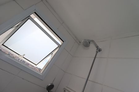 Apartamento para alugar com 45m², 2 quartos e 1 vagaBanheiro - Chuveiro