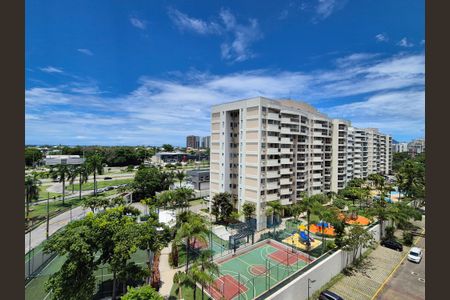 Apartamento à venda com 90m², 3 quartos e 2 vagas Apartamento à venda com 90m², 3 quartos e 2 vagasVista