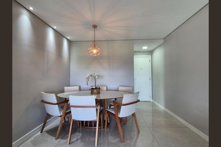 Sala  de apartamento à venda com 3 quartos, 90m² em Barra da Tijuca, Rio de Janeiro
