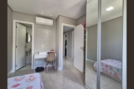 Apartamento à venda com 90m², 3 quartos e 2 vagas Apartamento à venda com 90m², 3 quartos e 2 vagasSuíte