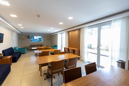 Apartamento à venda com 56m², 2 quartos e 1 vagaÁrea Comum - Salão de Festas