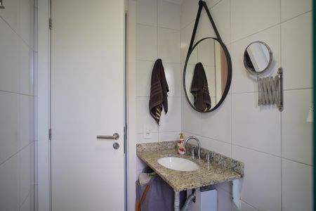 Apartamento à venda com 80m², 3 quartos e 1 vaga Apartamento à venda com 80m², 3 quartos e 1 vagaBanheiro suíte